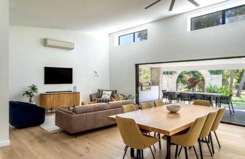 Yallingup House | It's Five O'Clock Somewhere I Private Properties
