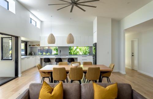 Yallingup House | It's Five O'Clock Somewhere I Private Properties