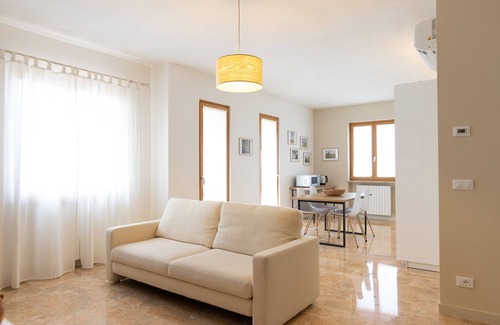 Sant'Ambrogio di Valpolicella Apartment | Residenza Aleardo