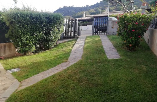 Villaggio Mandorli Villa | Villa with garden Villasimius