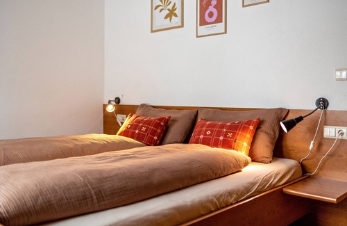 Rasun Anterselva House | Vacation Home "Mountain Lodge Antholz" with Mountain View, Private Garden und Wi-Fi