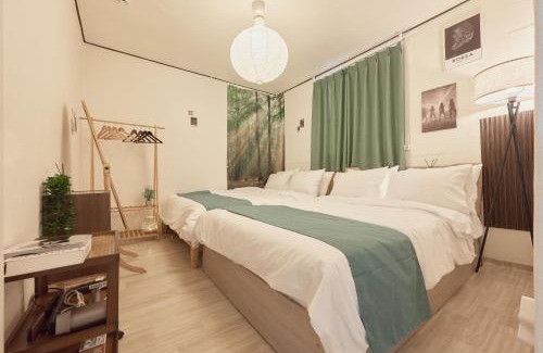 Itaewon Apartment | Itaewon Namsan View Stay, Midnight in Itaewon New