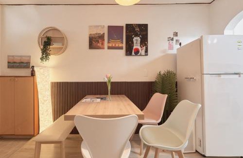 Itaewon Apartment | Itaewon Namsan View Stay, Midnight in Itaewon New