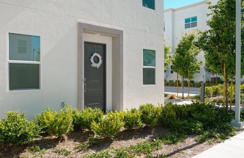 Otay Ranch House | Italian Courtyard Guest Suite