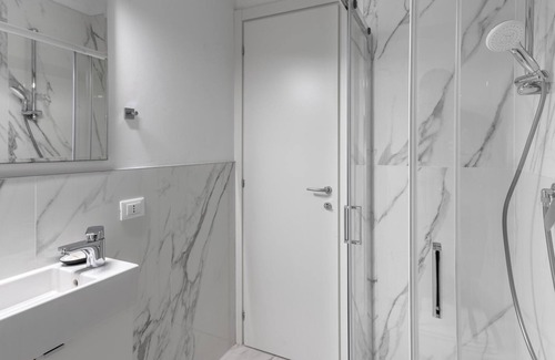 Magenta Apartment | Italianway - The B Village Business - 35