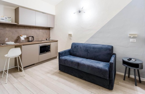 Magenta Apartment | Italianway - The B Village Standard - T2