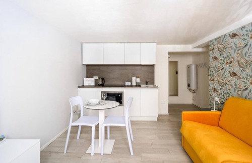 Magenta Apartment | Italianway - The B Village Standard - 04