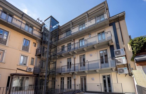 Magenta Apartment | Italianway - The B Village Standard - T5