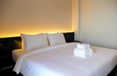 Old City Hotel | iThaphae Hotel