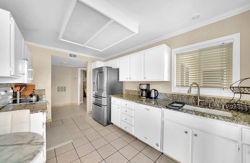Monarch Beach Condo | It’s never too late to ‘Seas The Day’! Walk to Beach! Pool & Patio! STR23-0019