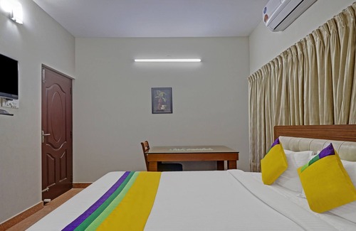Chennai House | Itsy By Treebo - Rithika Inn Blossoms