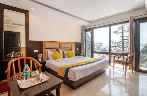 Shimla Hotel | Itsy Hotels Avantika With Forest View