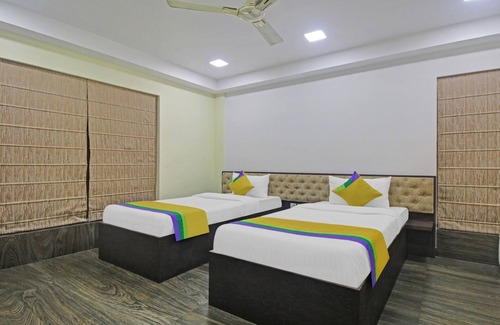 Kalighat House | Itsy Hotels Reotel Near Rabindra Sarobar