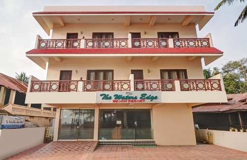 Kovalam Resort | Itsy Hotels The Waters Edge Beach Resort