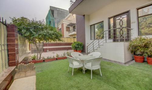 Noida Hotel | Itsy Hotels Vizima