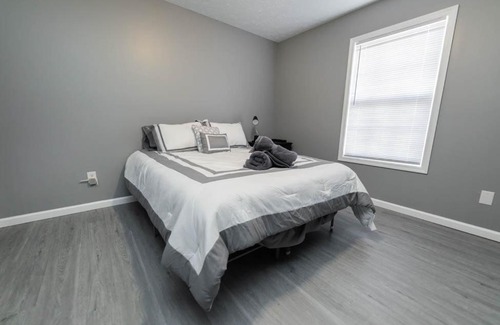 Bloomington Apartment | IU Soccer HIdeaway
