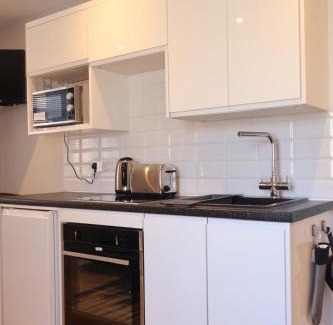 Hanham Apartment | Ivory