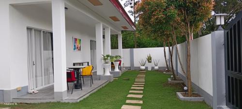 Panglao House | Ivorys Guesthouse