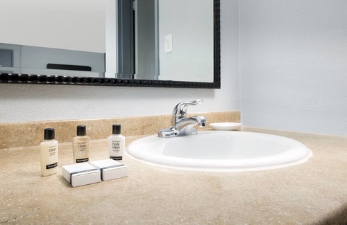 Northeast Hotel | Ivy City Hotel