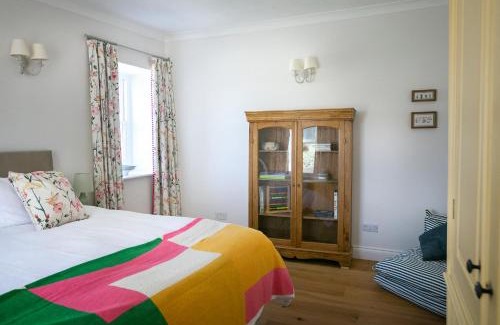 Ripley House | Ivy Cottage
