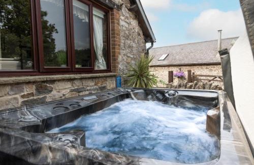 Pyle House | Ivy Cottage