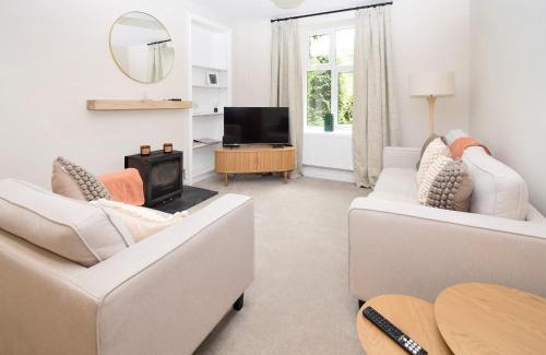 Staveley House | Ivy Cottage
