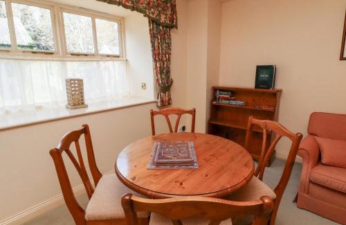 Akeld House | Ivy Cottage