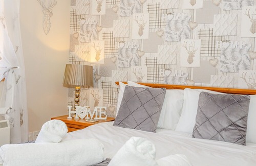 Grewelthorpe Cottage | Ivy Cottage, GREWELTHORPE