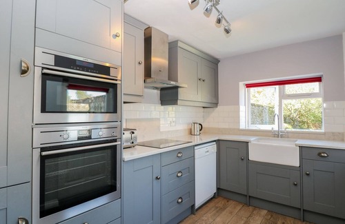 Hartington Cottage | IVY COTTAGE, pet friendly, with open fire in Hartington