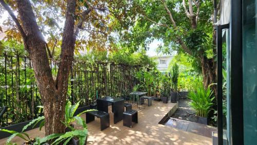 Wua Lai Hotel | iWualai Hotel