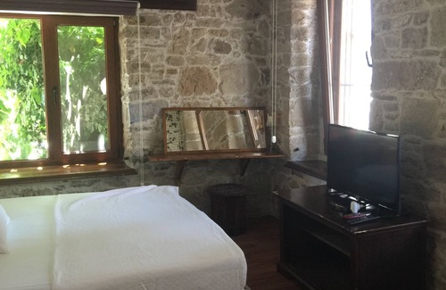 Foca Hotel | Iyon Pansiyon