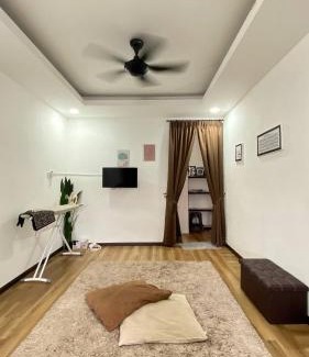 Kota Sarang Semut House | Izzara Homestay - Semi D