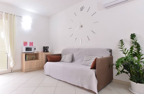Pula Apartment | IzzHome New One