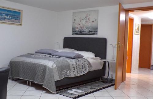 Dunnwald Apartment | J.E. Köln