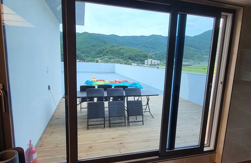Samnangjin Condo | J Hotel