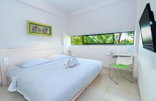 Raya Kuta Hotel | J Hotel Kuta