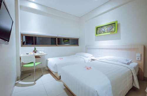 Raya Kuta Hotel | J Hotels Kuta