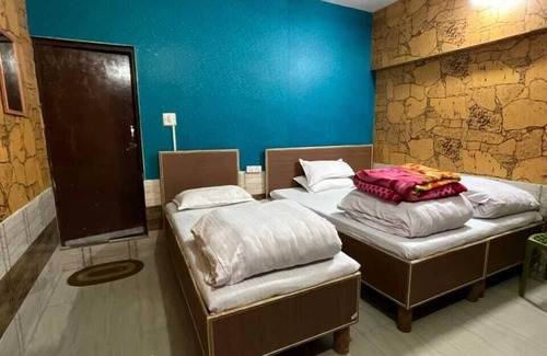 Gobind Dham Hotel | J M S Guest House