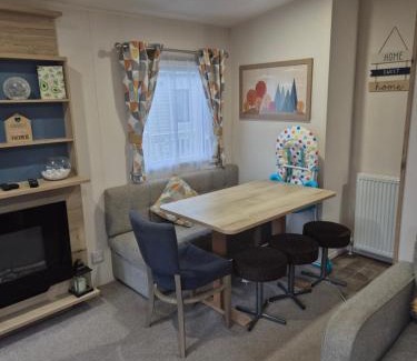 Tattershall House | J S RETREATS @ TATTERSHALL LAKES