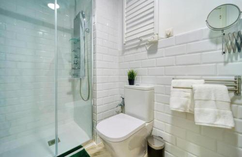 Pacifico Apartment | (J1) Ubicado en Madrid Centro - 5 personas.