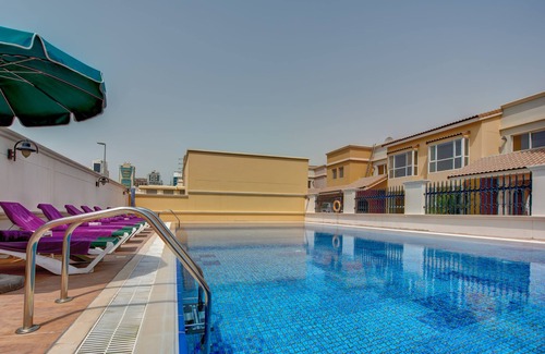 Al Barsha 2 Villa | J5 Villas Holiday Homes - Barsha Gardens