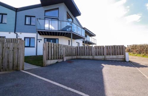 Perranporth House | Jacana