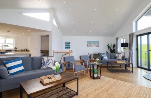 Perranporth House | Jacana