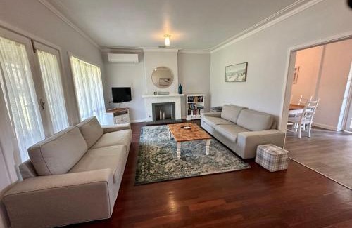 West Busselton House | Jacaranda Cottage