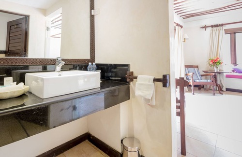 Diani Beach Hotel | Jacaranda Indian Ocean Beach Resort