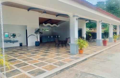 Villarreal House | Jacarandas #16, 5 min tamarindo