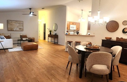 Hemingway House | Jace Place in the Village of Hemingway, 2 BD & 2Bath