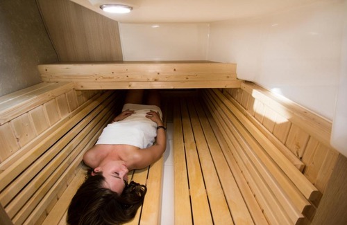Wilkasy Boat Rental | Jacht motorowy Balt Tytan 918 - 2 kabinowy plus SAUNA