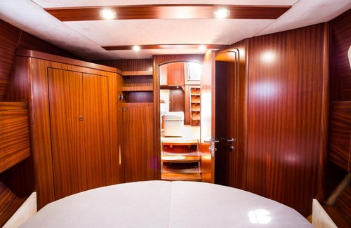 Wilkasy Boat Rental | Jacht motorowy Nautiner 40.2
