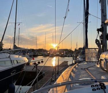 Jastarnia Boat Rental | Jacht w Marinie Jastarnia